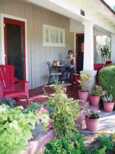 Can This Home Be Greened? A Mesa, Arizona, Craftsman Bungalow Image